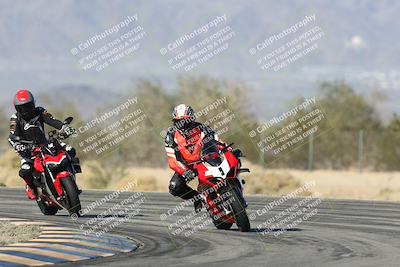 media/Dec-04-2025-Racers Edge (Thu) [[5ebc9f124d]]/3-B Group/1-Session 1 (Turn 7)/